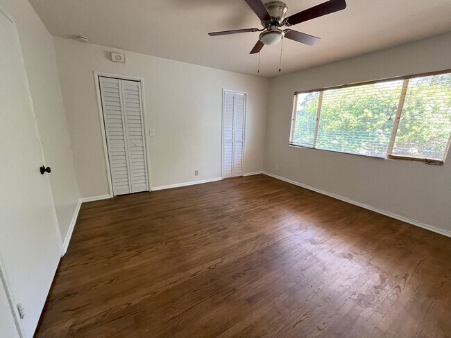 620 S Kalmia St Escondido, CA 92025 photo 5