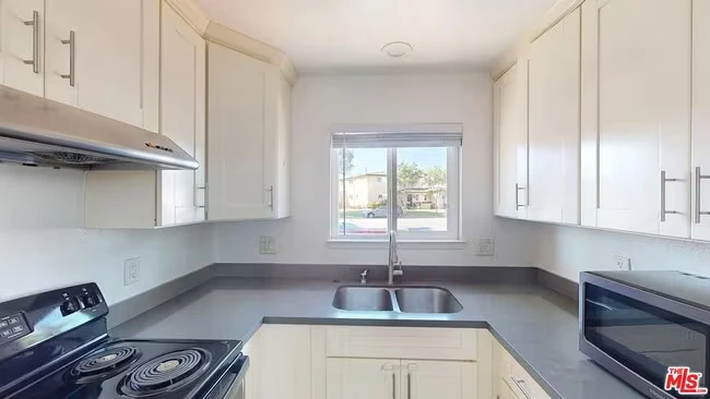 2129 Monroe St Santa Clara, CA 95050 photo 2