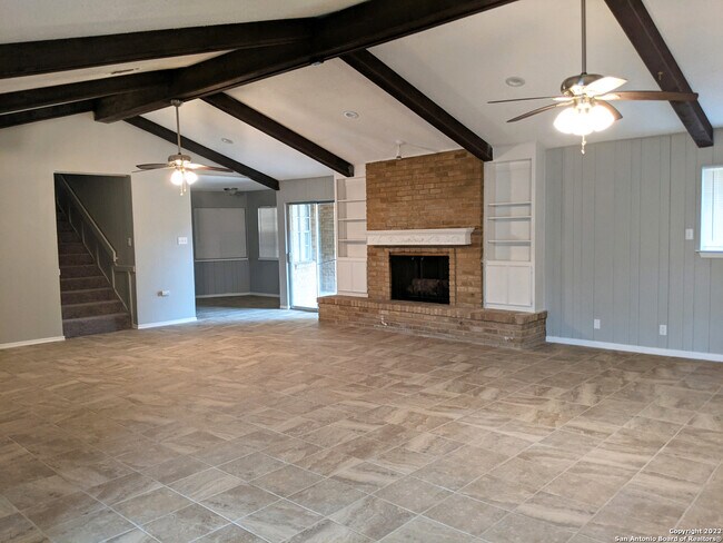 2330 Blossom Dr San Antonio, TX 78217 photo 3