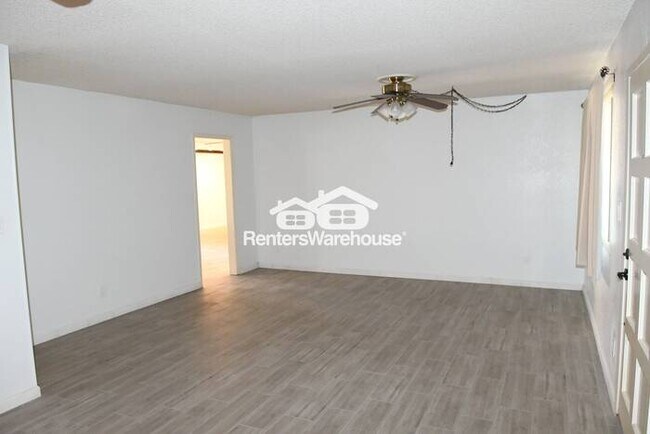 2926 W Northview Ave Phoenix, AZ 85051 photo 4