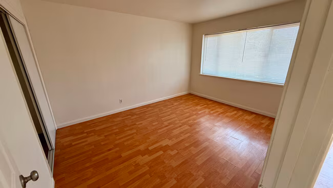 10100 Walnut St Oakland, CA 94603 photo 5