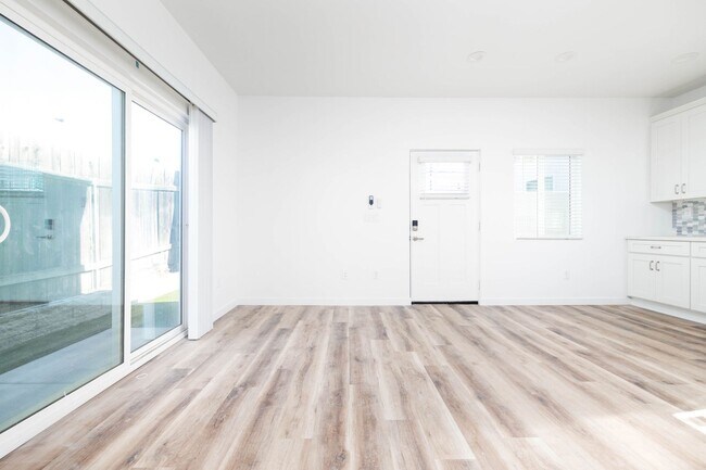 3990 Darwin Ave San Diego, CA 92154 photo 4