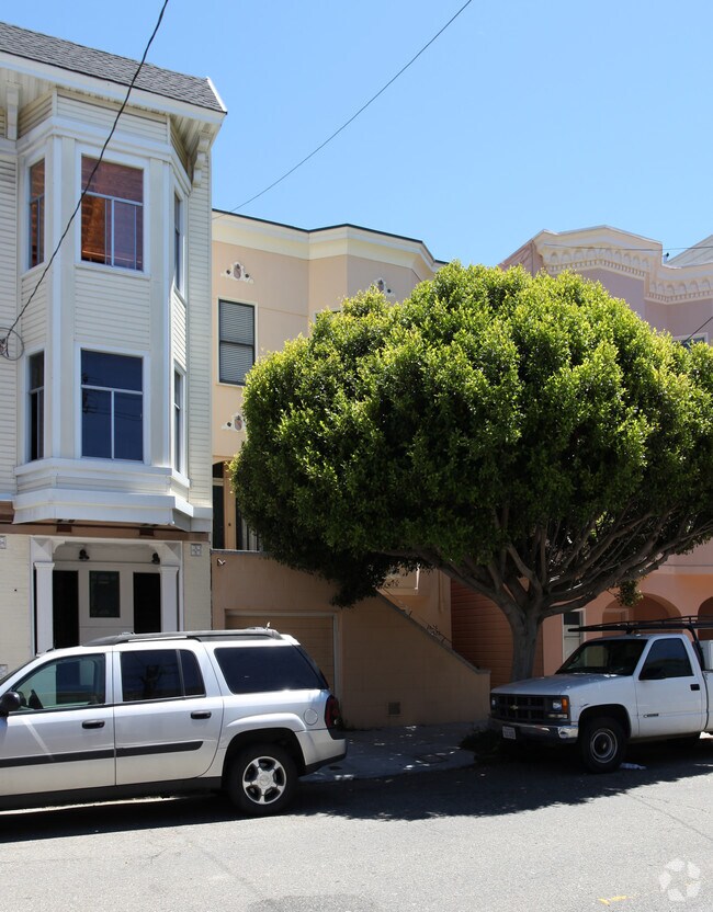 2820 Gough Street (943r) photo 4