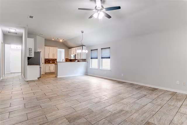 2827 Ainwick Court, Dallas, TX 75227 photo 4