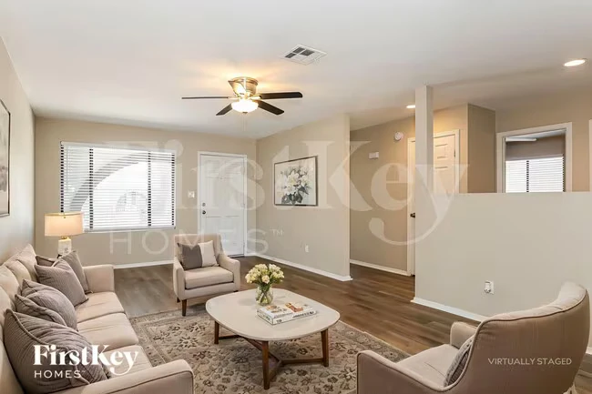 2733 W Villa Rita Dr Phoenix, AZ 85053 photo 3