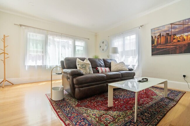 254 29th St Oakland, CA 94611 photo 4