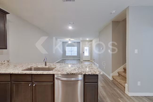 205 Capital Hl Vw Liberty Hill, TX 78642 photo 5