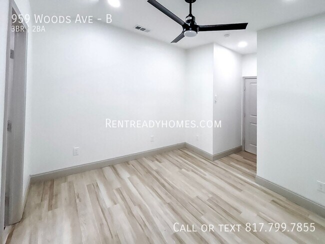 959 Woods Ave Fort Worth, TX 76102 photo 5