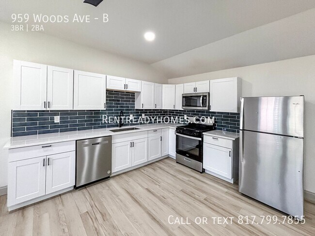 959 Woods Ave Fort Worth, TX 76102 photo 4
