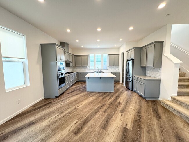 Perfect Shape Dublin Home in The Boulevard Community photo 4