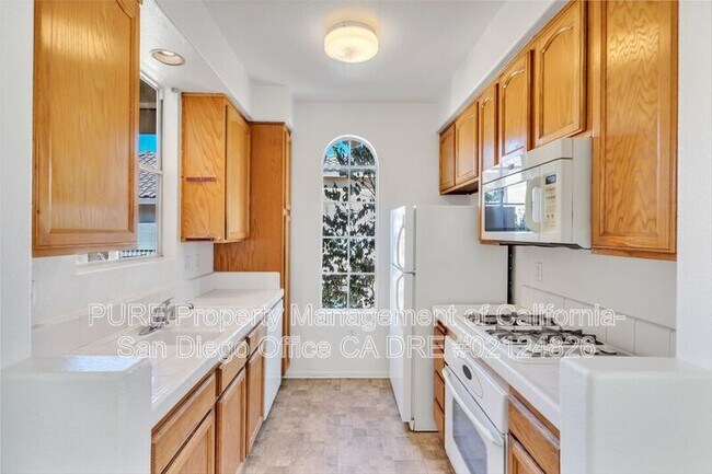 8666 New Salem St San Diego, CA 92126 photo 2