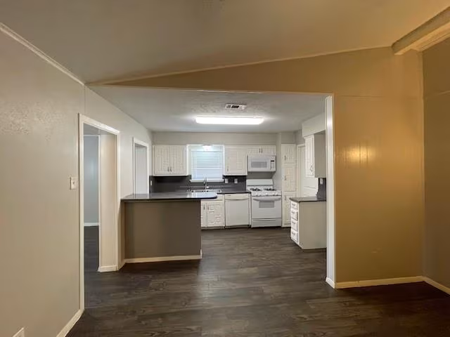 4602 Danville Drive, Garland, TX 75042 photo 2