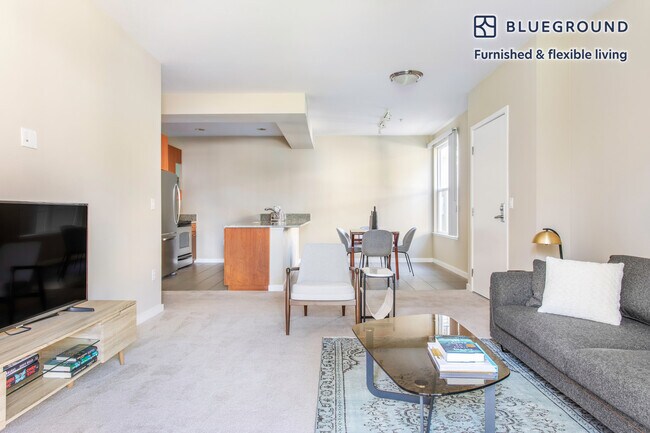 10870 N Stelling Rd Cupertino, CA 95014 photo 2