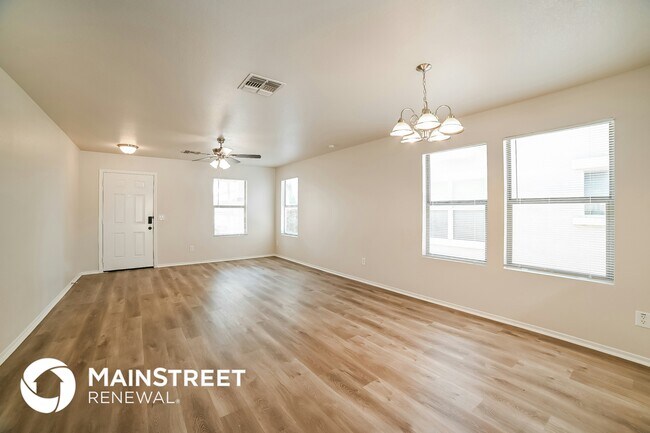 2420 W Roeser Rd Phoenix, AZ 85041 photo 3