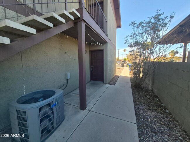 851 S Horne Mesa, AZ 85204 photo 3