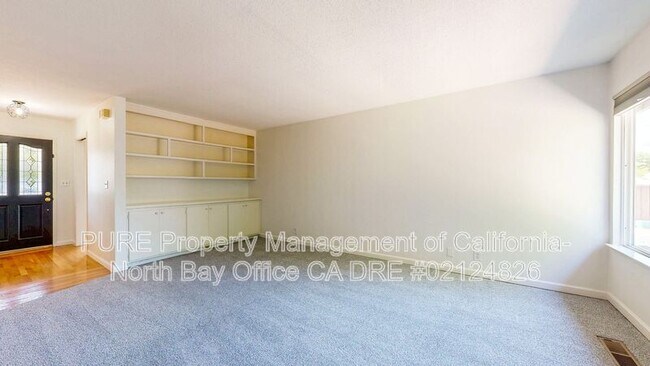 5617 Dupont Dr Santa Rosa, CA 95409 photo 3