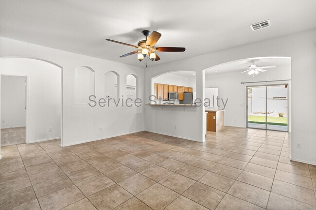 44152 W Cydnee Dr Maricopa, AZ 85138 photo 5