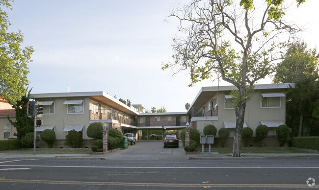 1616 Park Avenue, San Jose, CA 95126 photo 3