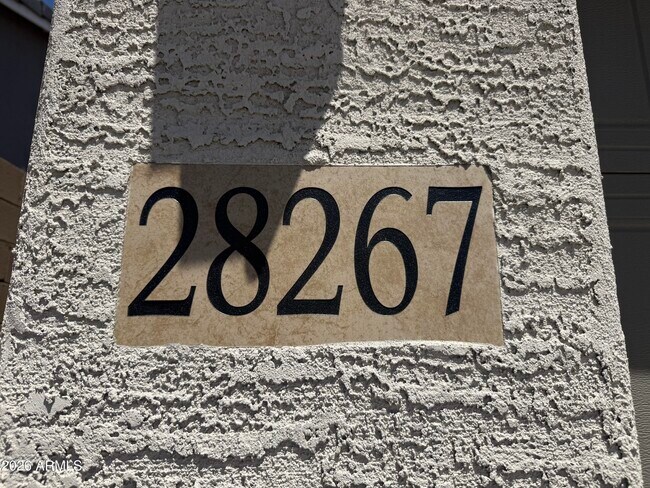28267 N 134th Dr Peoria, AZ 85383 photo 3