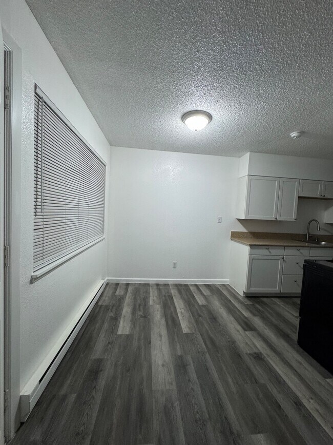 1111 N L St Tacoma, WA 98403 photo 3