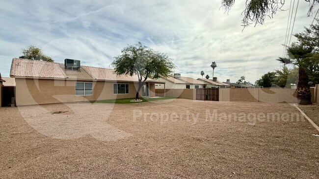 21414 North 34th Drive, Phoenix, AZ 85027 photo 2