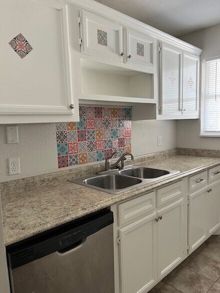1923 Mcduffie Street, Houston, TX 77019 photo 2