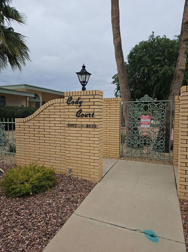 9916 W Lancaster Dr Sun City, AZ 85351 photo 5