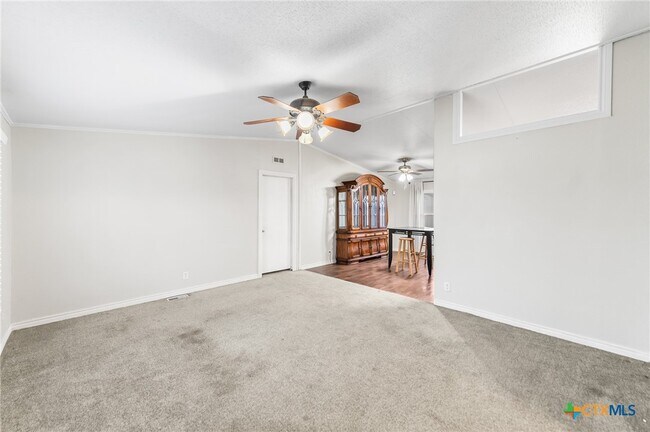 2676 Pahmeyer Rd New Braunfels, TX 78130 photo 4