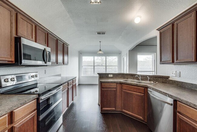 1618 Sabine Drive, Midlothian, TX 76065 photo 3