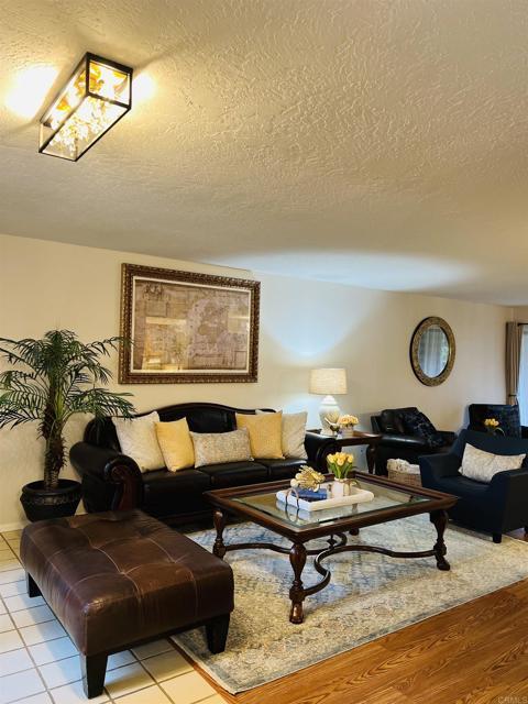 4008 Aguila St Carlsbad, CA 92008 photo 2
