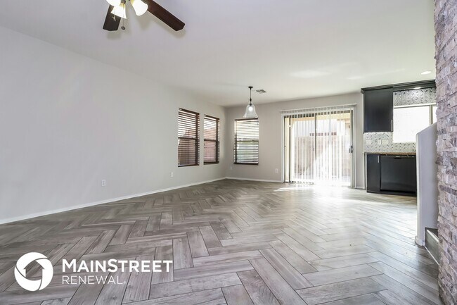 6415 W Fawn Dr Phoenix, AZ 85339 photo 5