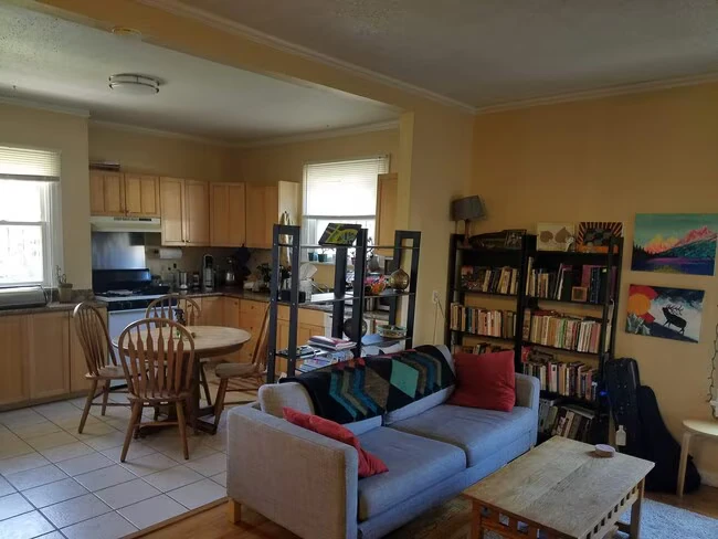 817 52nd Street, Oakland, CA 94608 photo 3