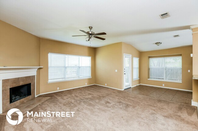 8421 Beaufort Ct photo 2