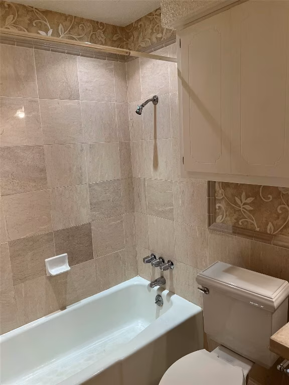 8800 Springmail Cir Austin, TX 78729 photo 5