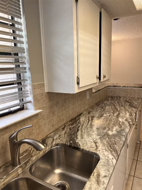 8800 Springmail Cir Austin, TX 78729 photo 4