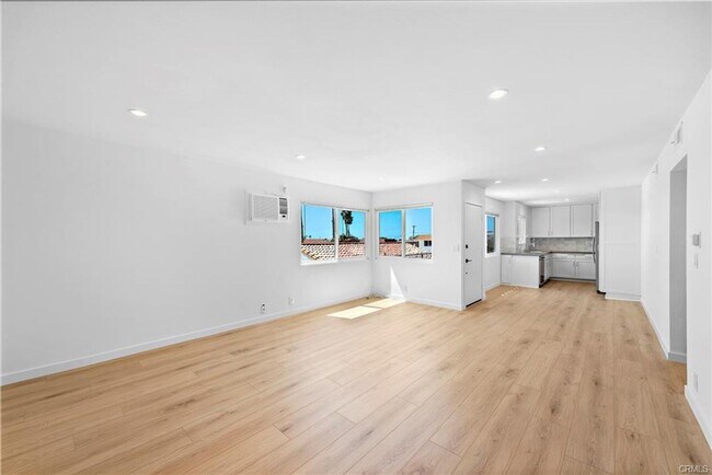 223 Avenida Victoria San Clemente, CA 92672 photo 5