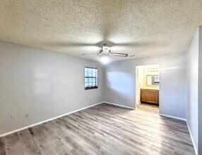 501 Ridge Dr San Marcos, TX 78666 photo 3