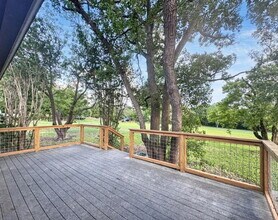 501 Ridge Dr San Marcos, TX 78666 photo 2