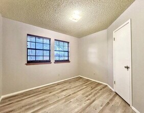 501 Ridge Dr San Marcos, TX 78666 photo 5