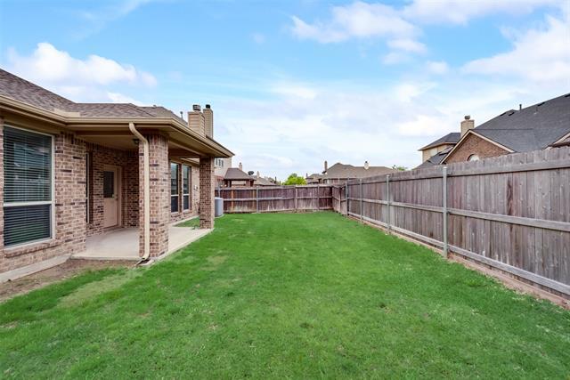 2305 Laurel Forest Drive, Fort Worth, TX 76177 photo 3