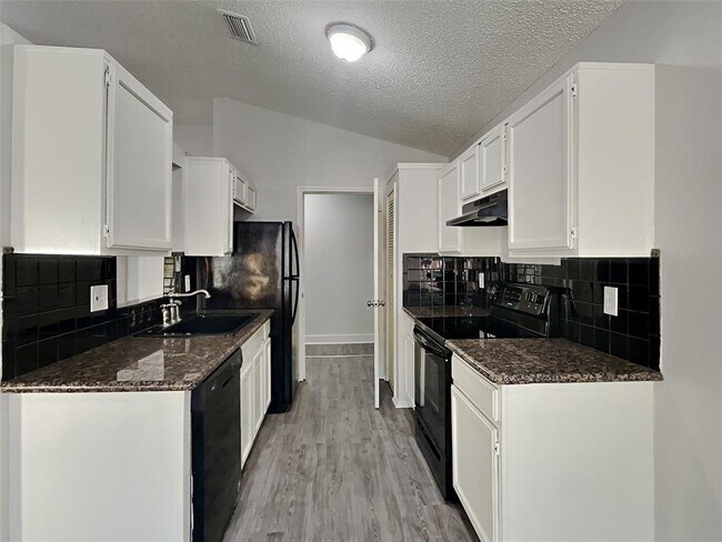 1201 Hilburn Court, Irving, TX 75060 photo 5