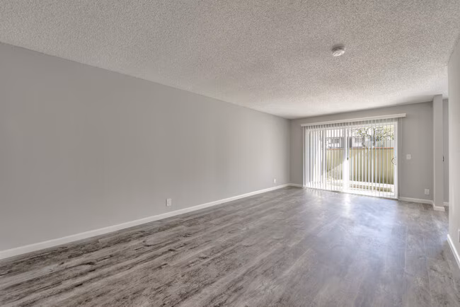 Balboa Apartments photo 2