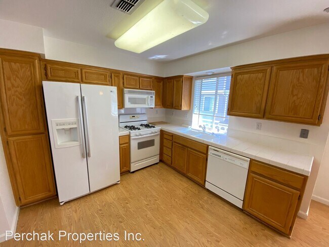 416 East E Street Benicia, CA 94510 photo 5