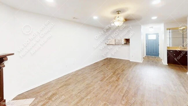 1606 Mill St San Marcos, TX 78666 photo 2