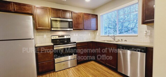 4038 S Lawrence St Tacoma, WA 98409 photo 3