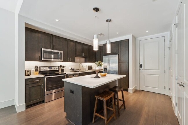 9845 N Central Expy Dallas, TX 75230 photo 5