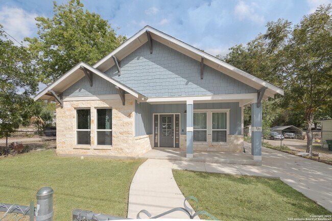 121 Fairmont San Antonio, TX 78204 photo 3