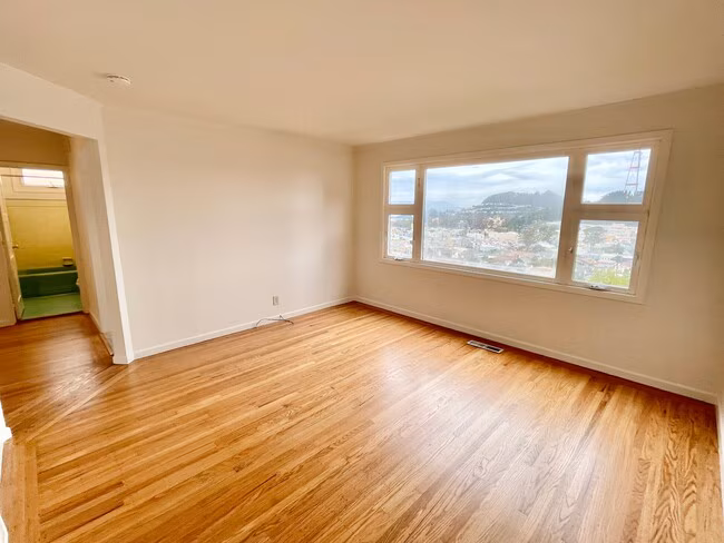766 Myra Way, San Francisco, CA 94127 photo 2
