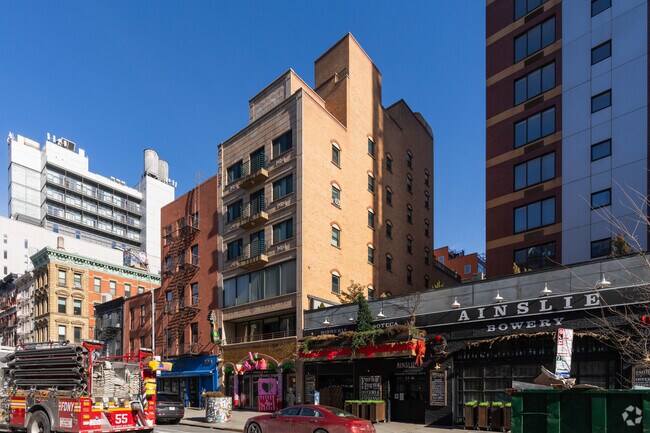 207 Bowery New York, NY 10002 photo 2