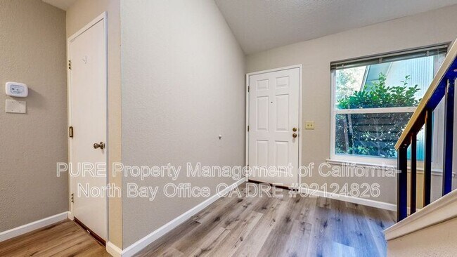 2472 Burnt Oak Dr Santa Rosa, CA 95401 photo 5